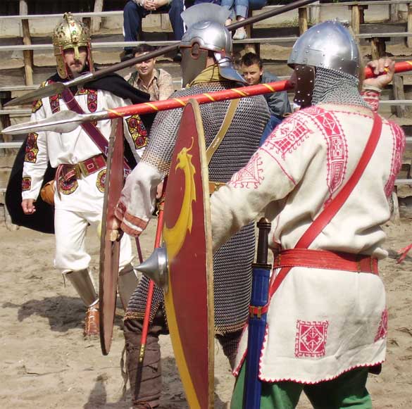 [Image: 2005archeon12.jpg]