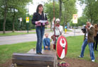 'Livia' reading out the story of the dead man.