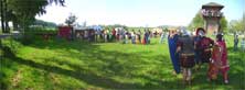 A panorama of the 'plumbata-shootout' in the field next to the Marsdijk. We had quite a crowd turning up for this - mostly kids.